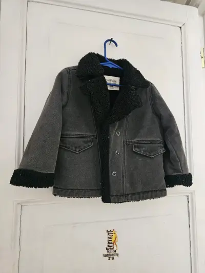 Chaqueta con forro de corderito negra - miniatura 2