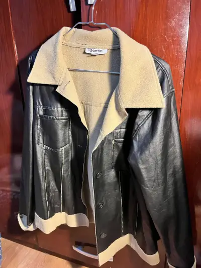 Chaqueta negra de eco cuero Identic - miniatura 2