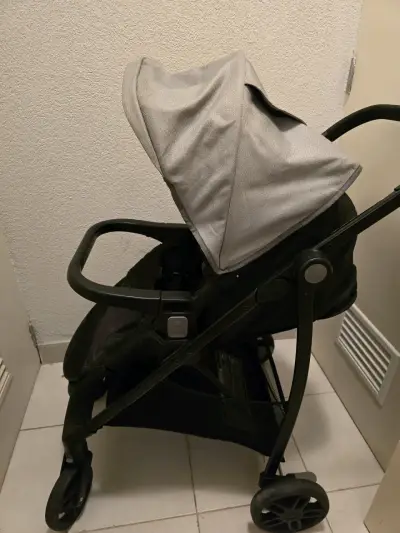 Coche de bebé plegable gris Graco - miniatura 4