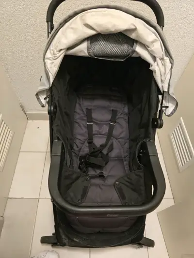 Coche de bebé plegable gris Graco - miniatura 6