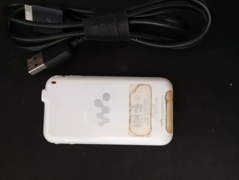 Reproductor MP3 Sony blanco - 2
