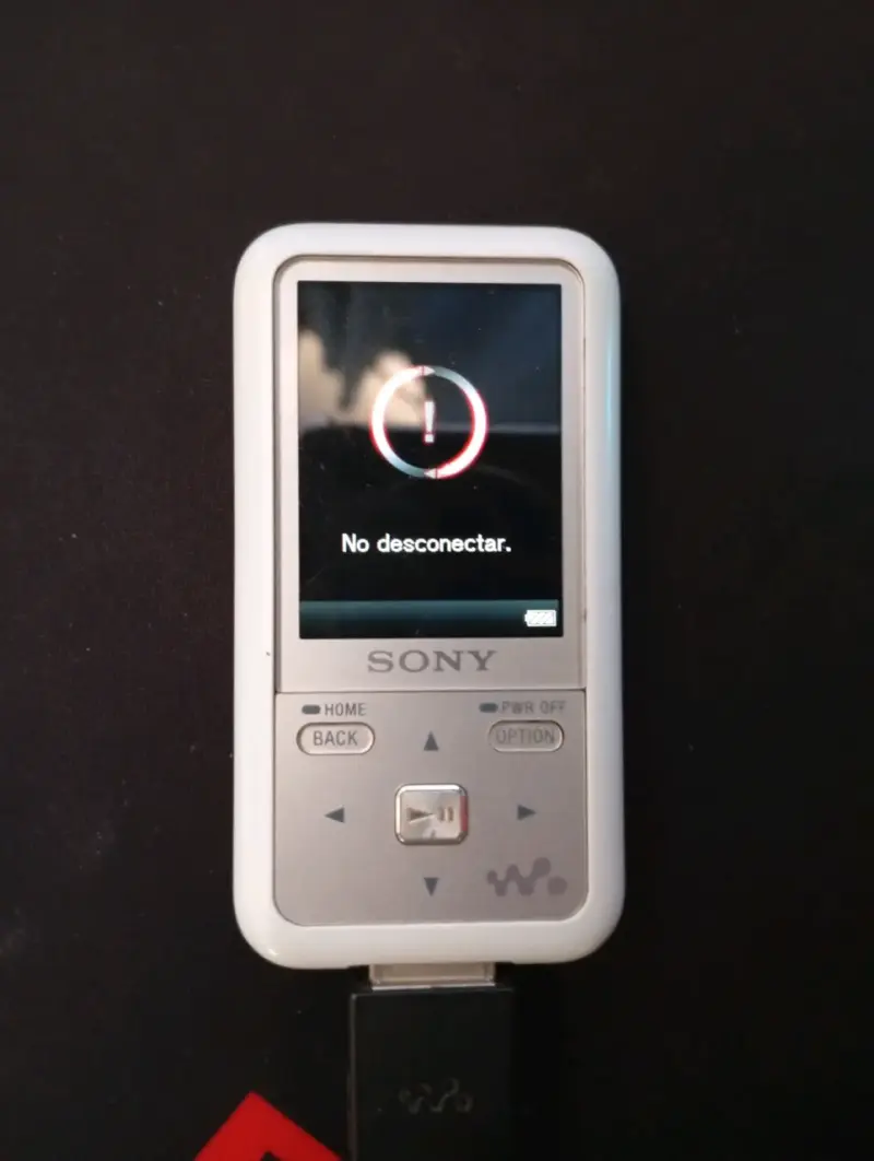 Reproductor MP3 Sony blanco - 4