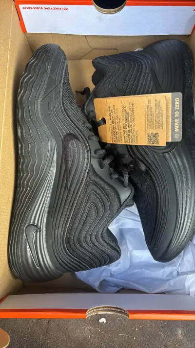 Zapatillas negras de running - miniatura 1