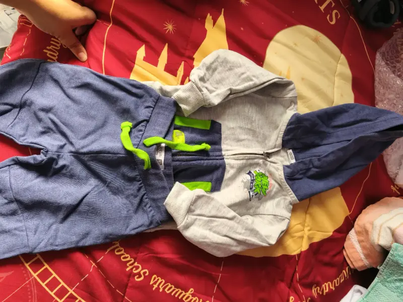 Conjunto buzo infantil - 1