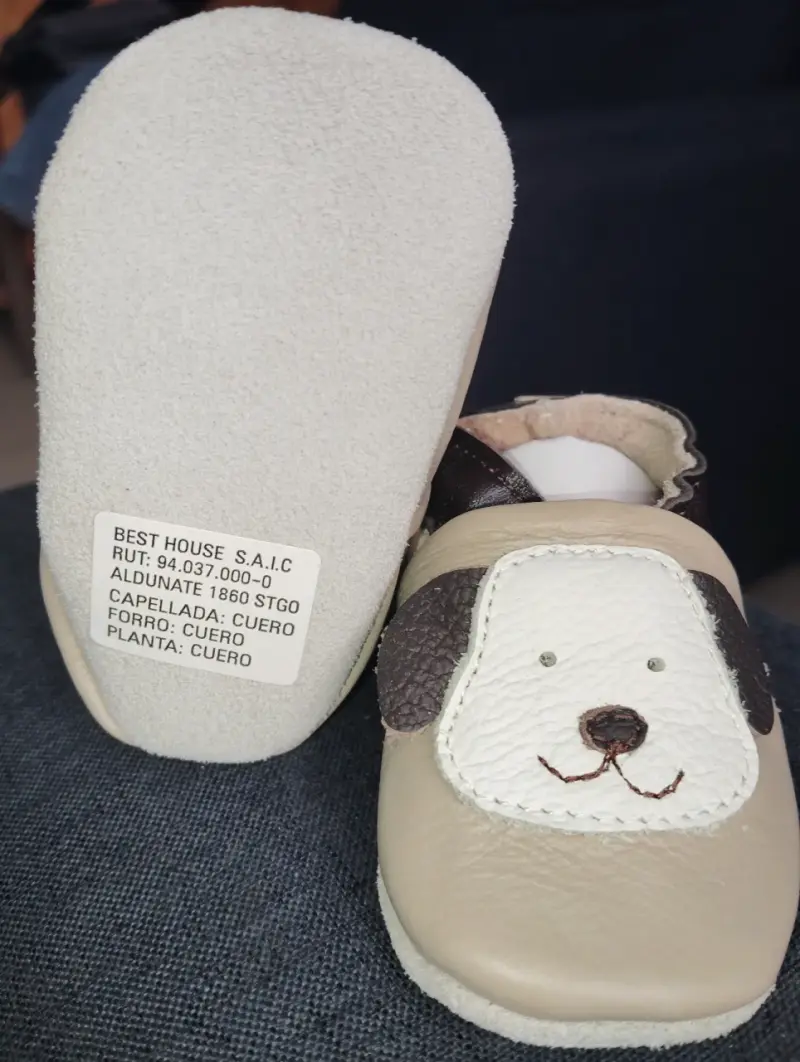 Zapatos de bebé con diseño de perrito - 1