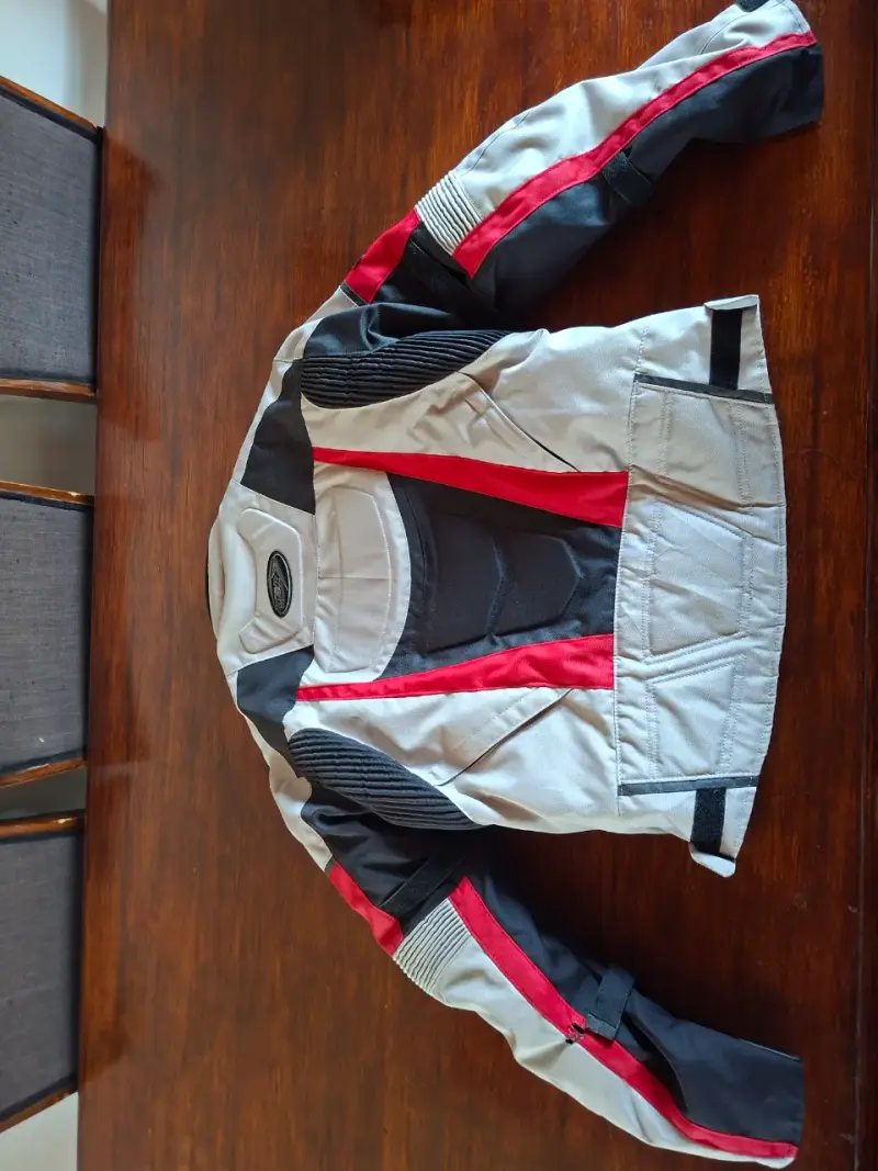 Chaqueta de Moto Negra y Roja - 2