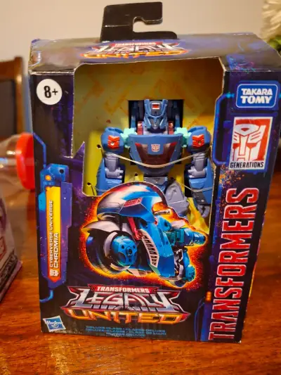 Figura Transformers Legacy United - miniatura 1