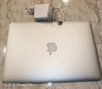 MacBook Air usado en buen estado - miniatura 5