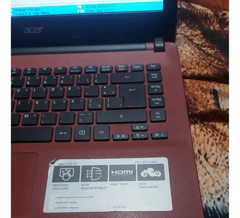 Laptop Acer ES1-431 roja - 3