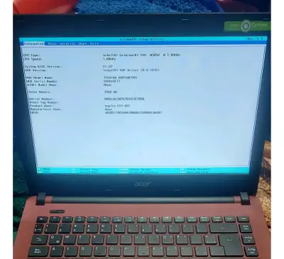 Laptop Acer ES1-431 roja - miniatura 4