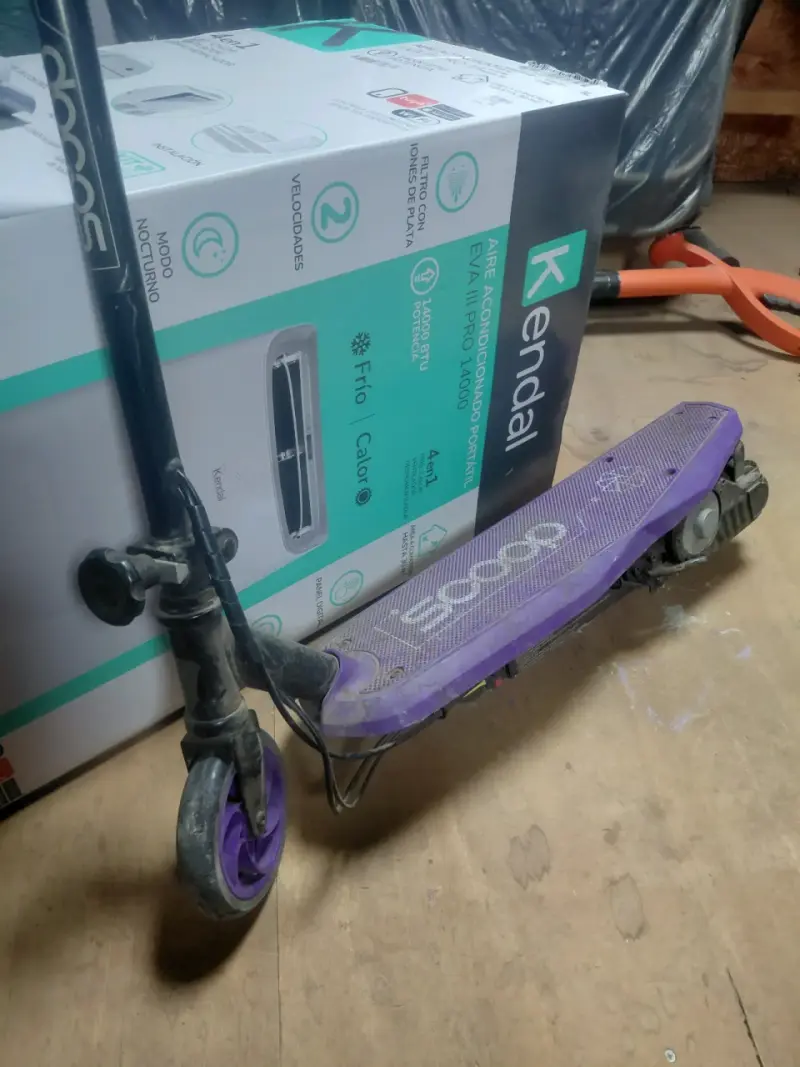 Scooter morado usado - 1