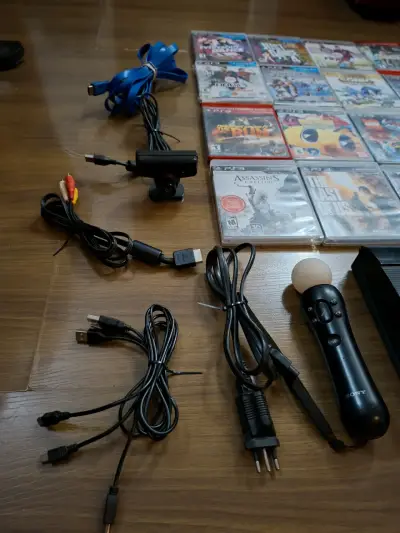 Consola PS3 con juegos y mandos - miniatura 4