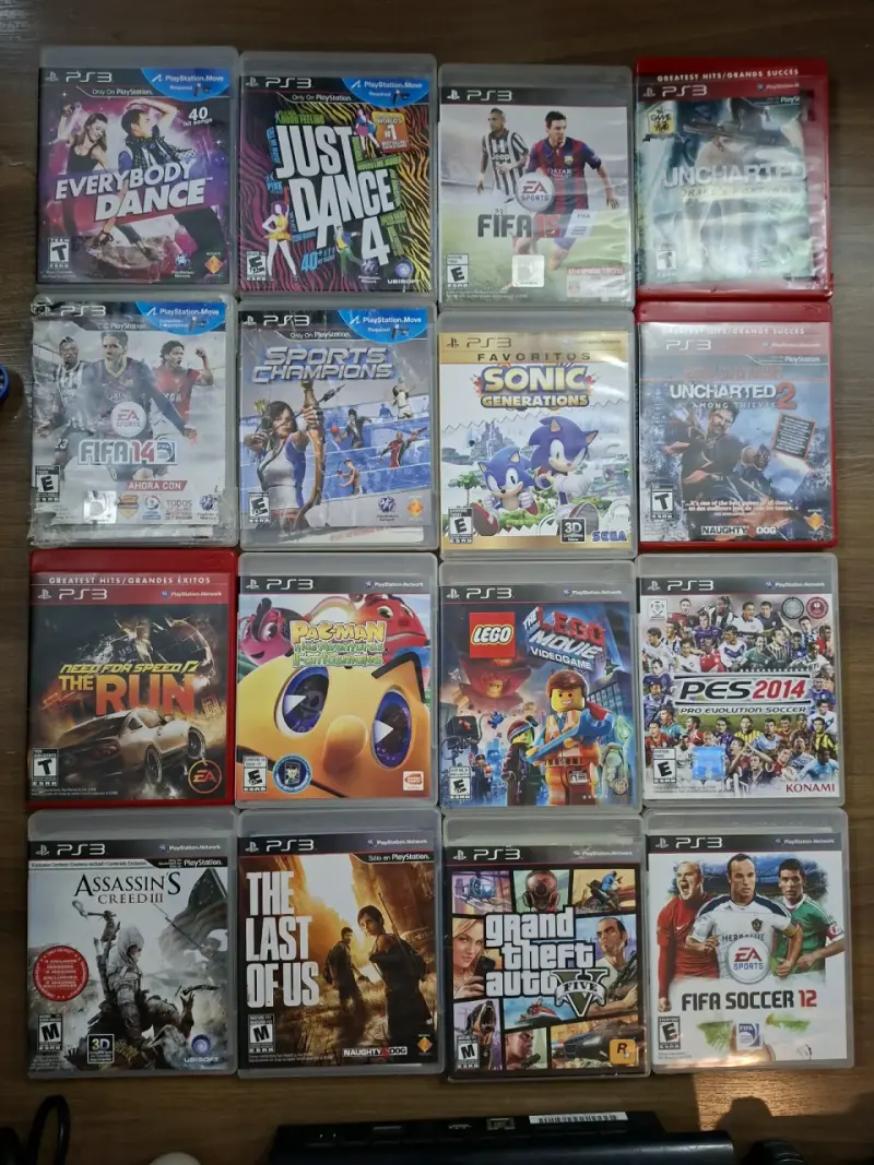Consola PS3 con juegos y mandos - 6