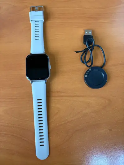 Reloj inteligente con cargador - miniatura 1