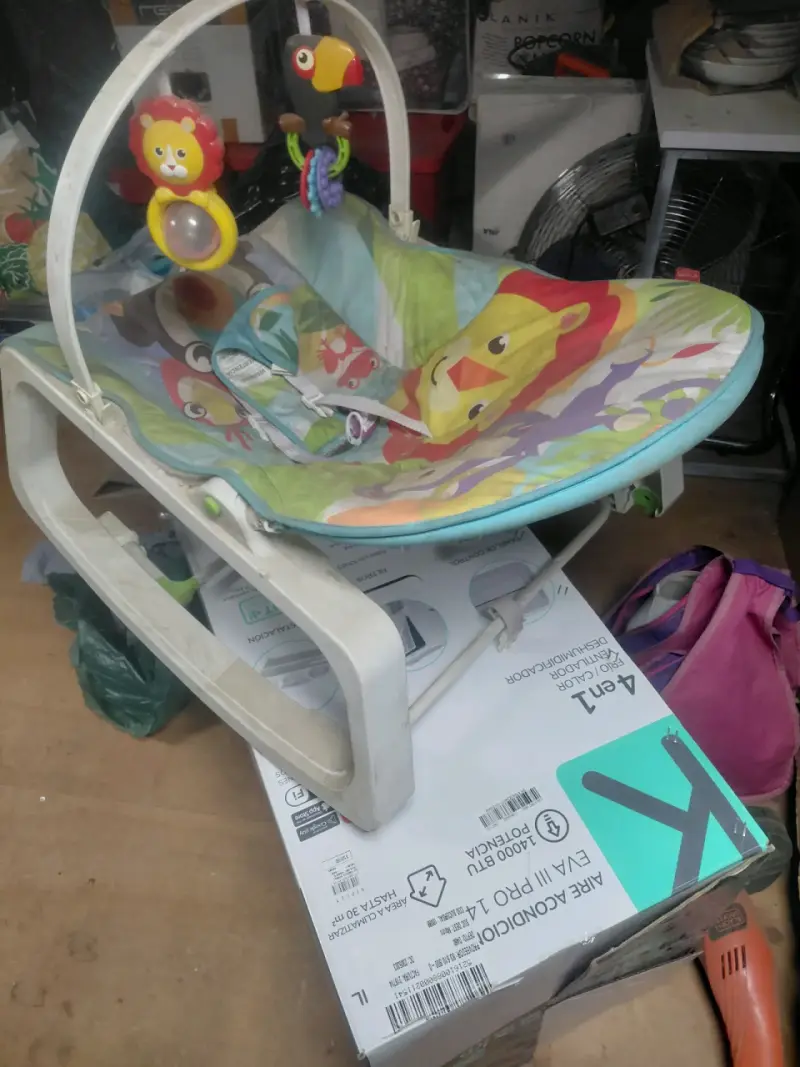 Silla mecedora para bebé - 2