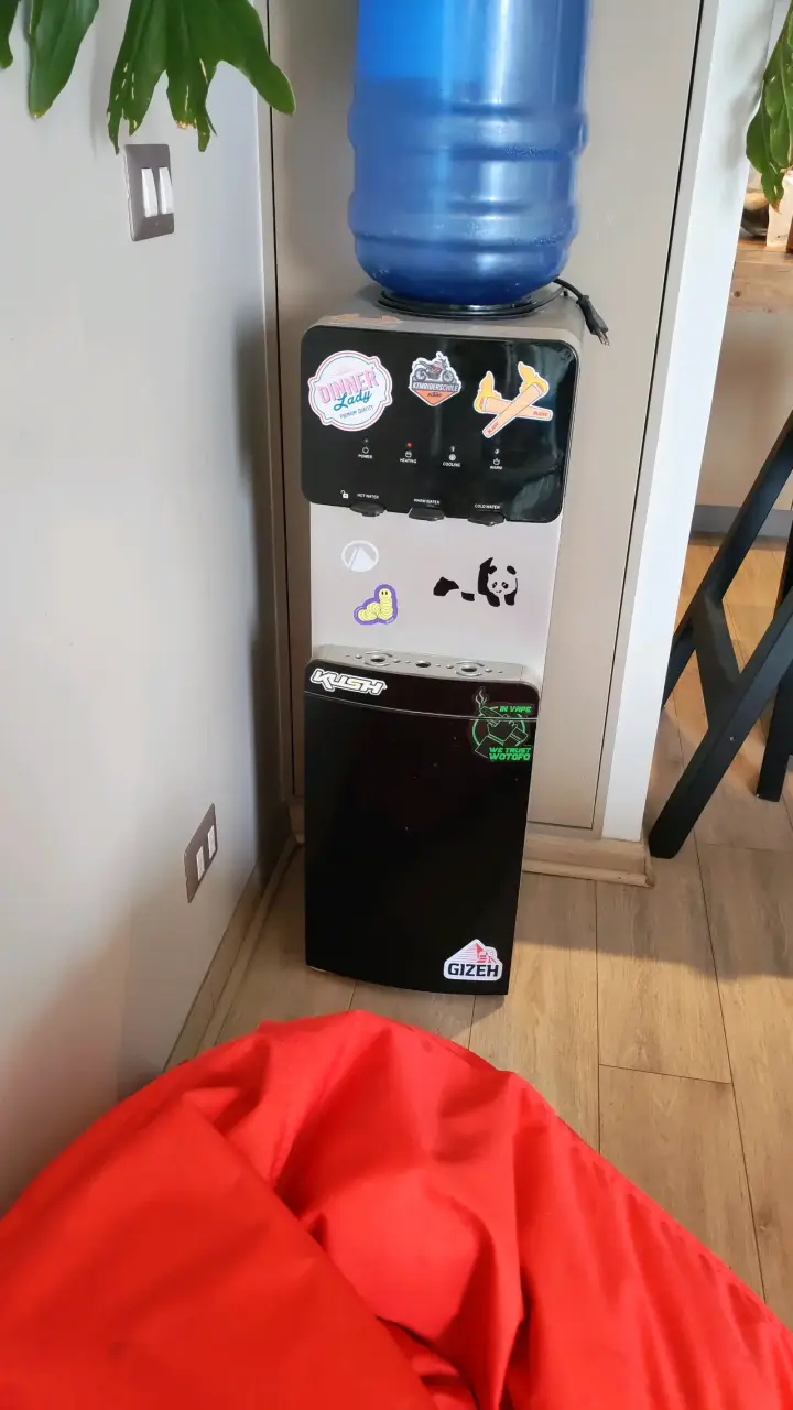 Dispensador de Agua con Botellón