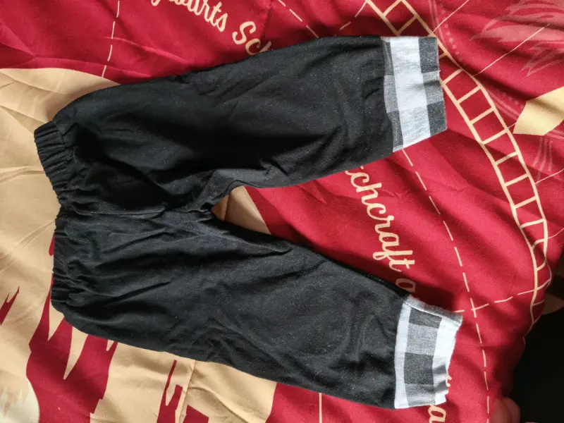 Pantalón infantil negro con rodilleras - 2