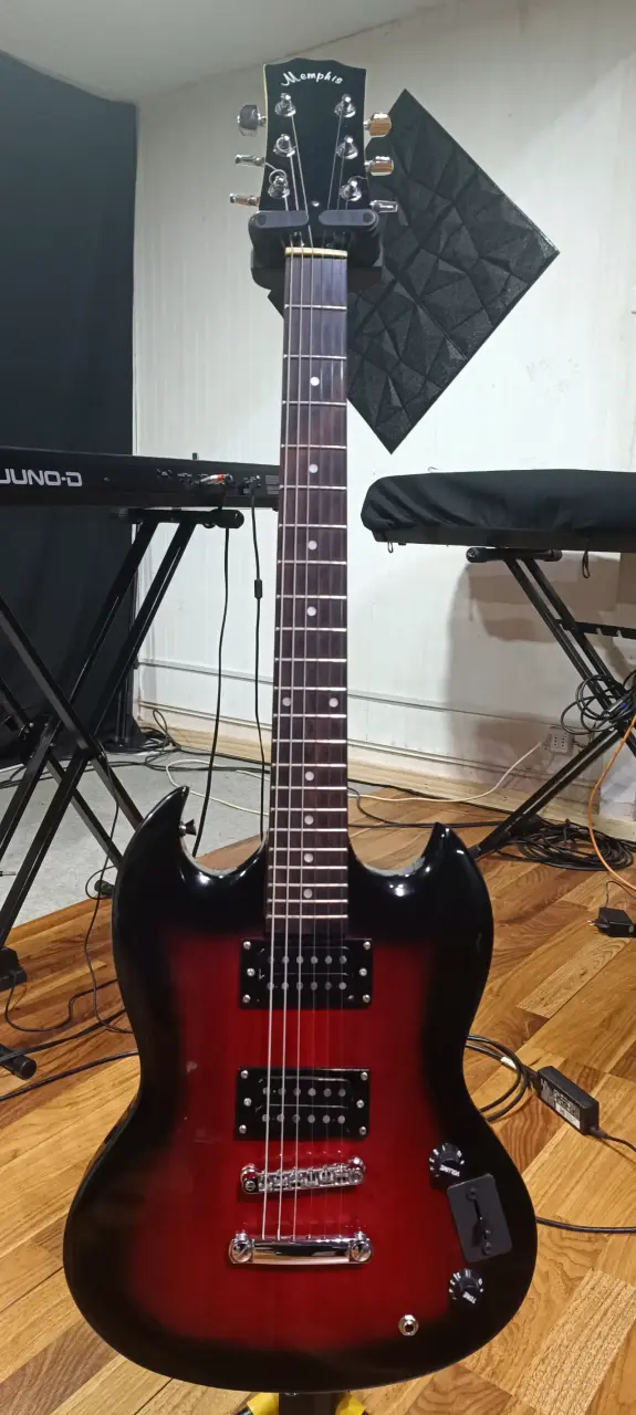 Guitarra eléctrica roja brillante(Memphis) - 3