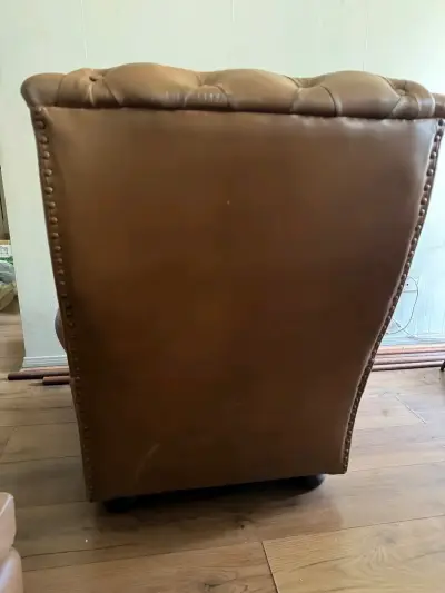 Sillón de cuero marrón - miniatura 2