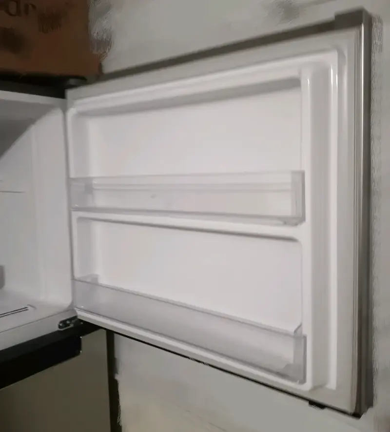 Refrigerador con dispensador de agua - 3