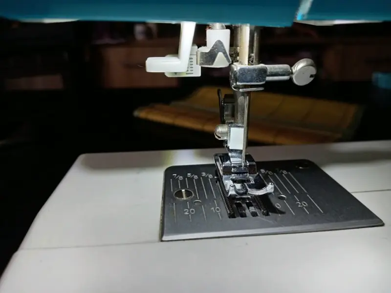 Máquina de coser Merritt ME9500 - 2