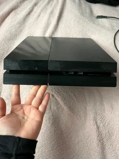 Consola PS4 con control y juegos - miniatura 3