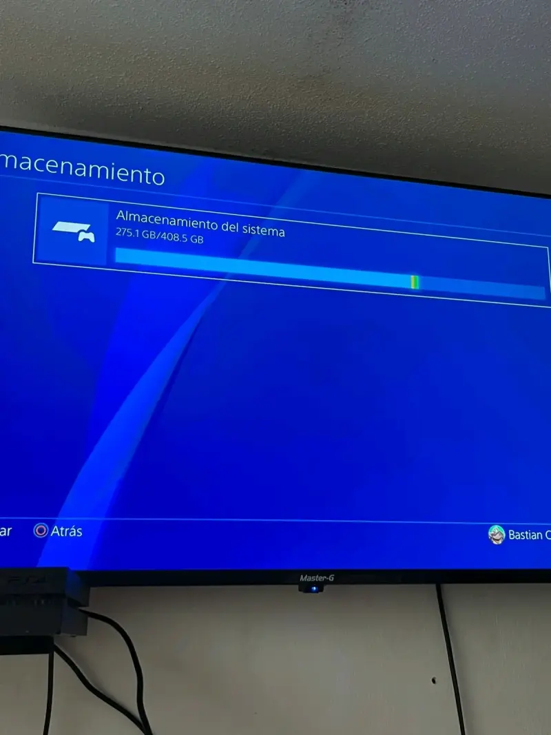 Consola PS4 con control y juegos - 5