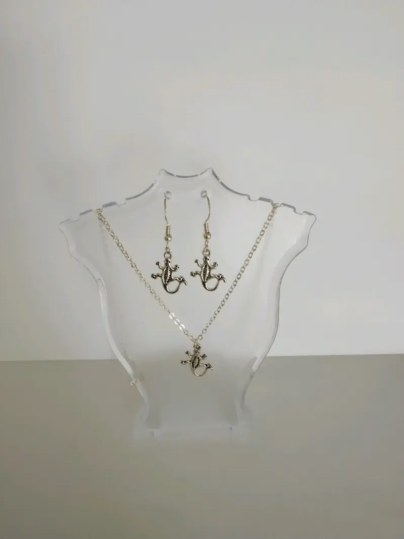 Set de collar y aros con lagartijas