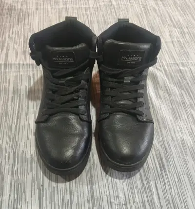Zapatillas negras de cuero - miniatura 3