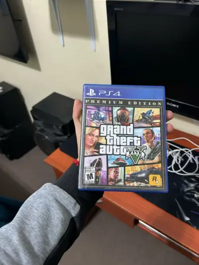 Juego Grand Theft Auto V PS4 - miniatura 1