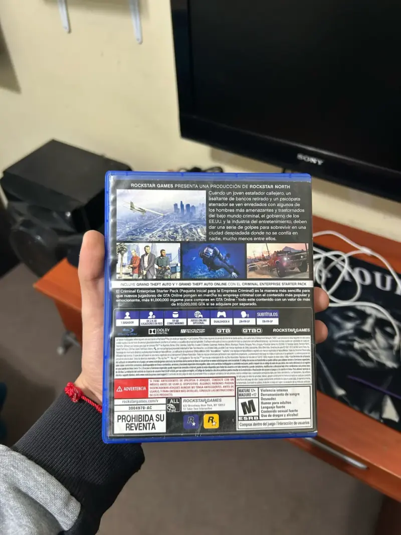 Juego Grand Theft Auto V PS4 - 2