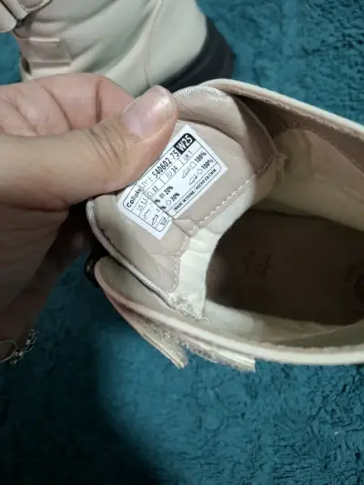 Botas beige con hebillas - miniatura 4