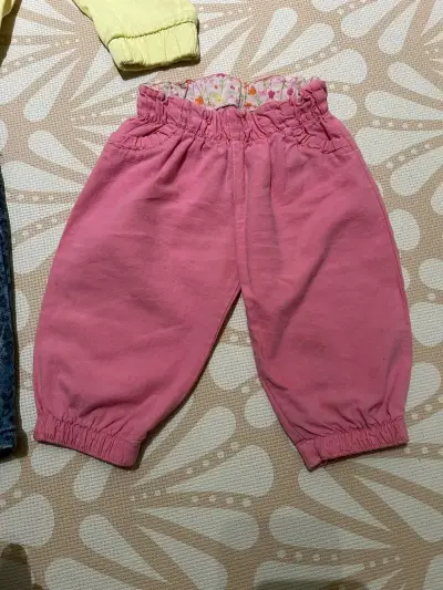 Ropa infantil variada - miniatura 2