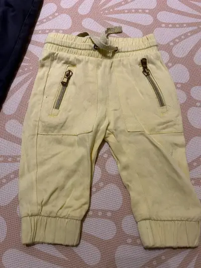 Ropa infantil variada - miniatura 5