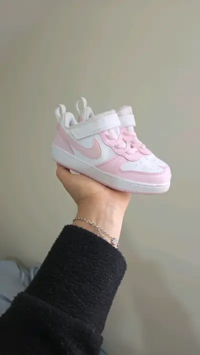 Zapatillas Nike niña N°26 - miniatura 1