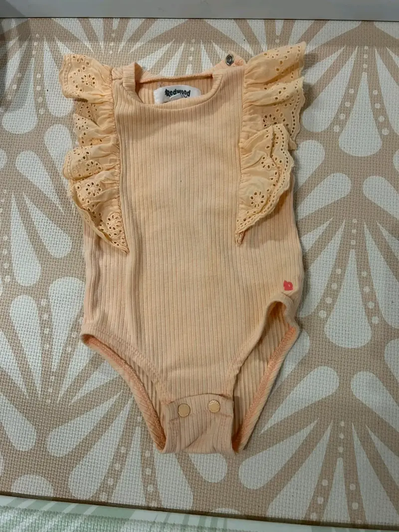 Pack de 4 bodies de bebé variados - 5