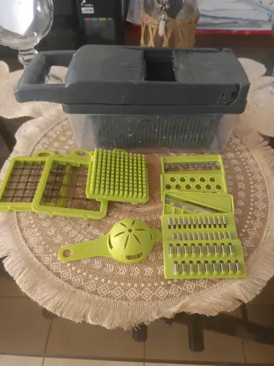 Picadora de vegetales multifuncional - miniatura 1