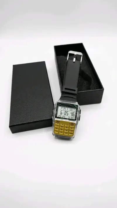 Reloj digital con calculadora - miniatura 1