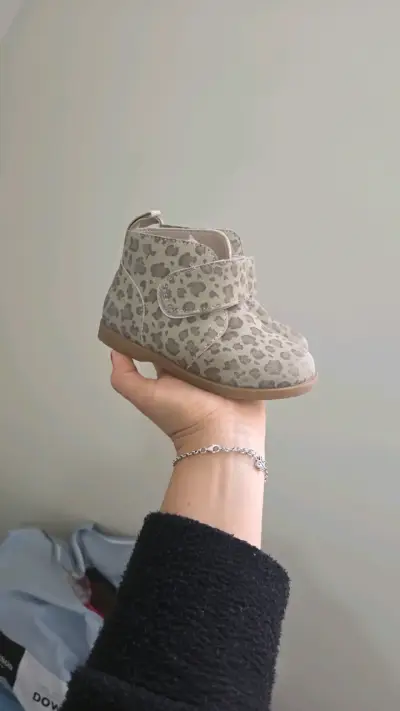 Botín infantil con estampado de leopardo - miniatura 1