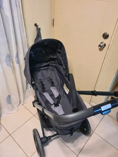 Coche de bebé Infanti Epic 5G usado - miniatura 4