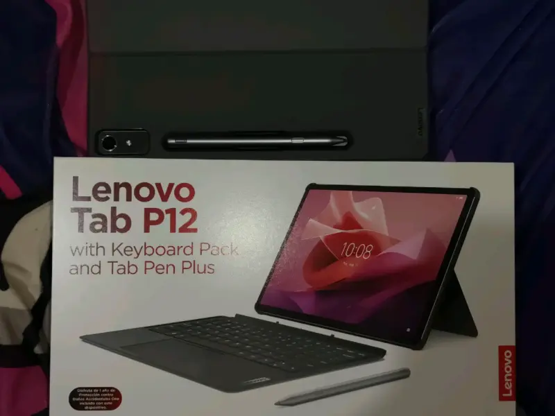 Tablet Lenovo con teclado y caja - 2