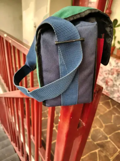 Bolso Sony Stamina verde y rojo retro de los 90 - miniatura 3