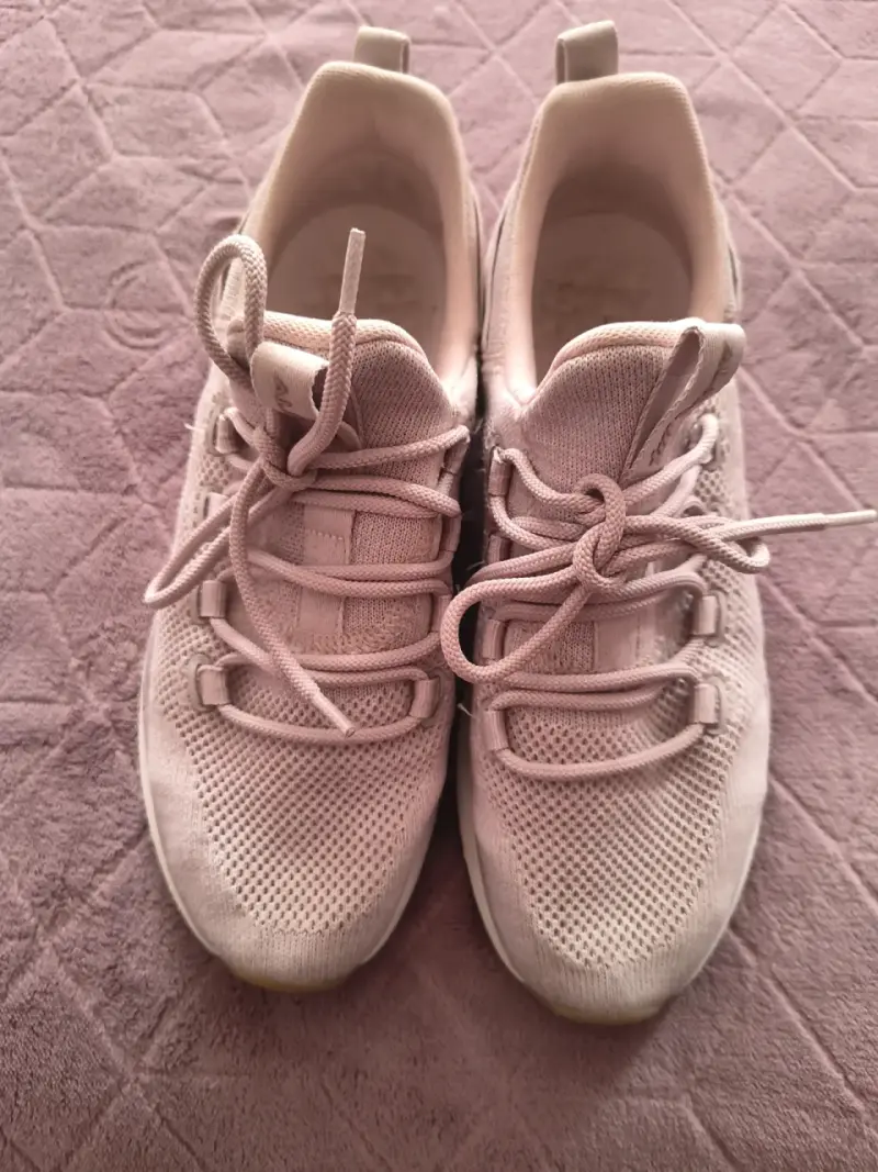 Zapatillas deportivas rosadas marca Aldo - 1
