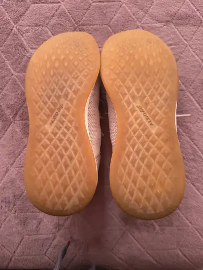 Zapatillas deportivas rosadas marca Aldo - miniatura 5