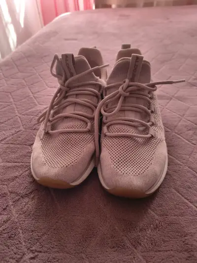 Zapatillas deportivas rosadas marca Aldo - miniatura 6
