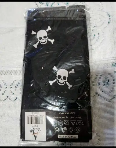 Pantys bucaneras negras con calaveras - miniatura 2