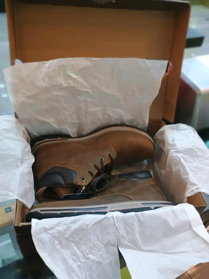 Botas Skechers hombre talla 41 - 2