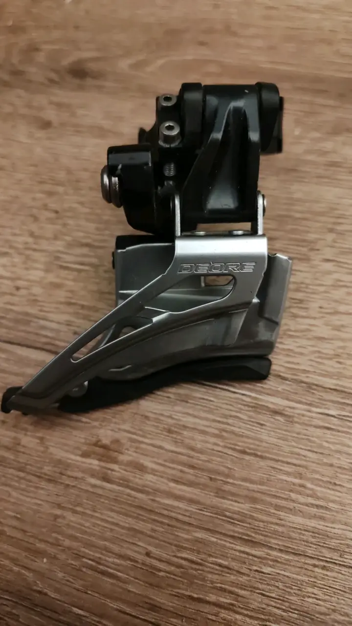 Desviador delantero Shimano Deore