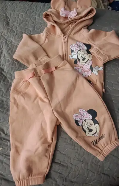 Lote de ropa de niña desde los Rn hasta 12 meses - miniatura 1