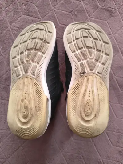 Zapatillas deportivas Nike Air negras - miniatura 6